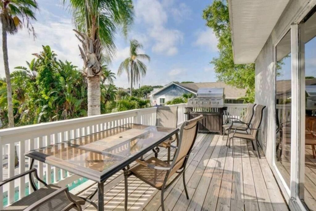 Florida Life On The Water. Heated Pool, Fishing, Kayaks, Gameroom Palm Harbor Exterior photo