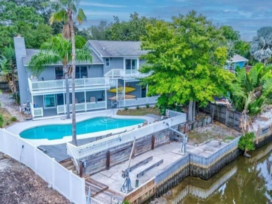 Florida Life On The Water. Heated Pool, Fishing, Kayaks, Gameroom Palm Harbor Exterior photo